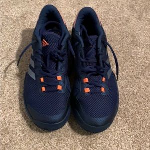 adidas Barricade tennis shoes